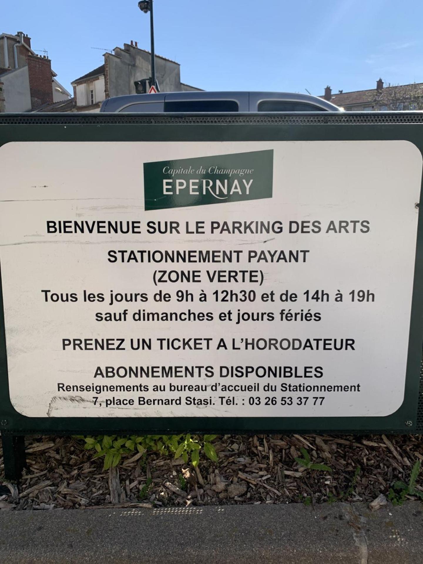 Le Champenois, Avenue De Champagne Leilighet Épernay Eksteriør bilde